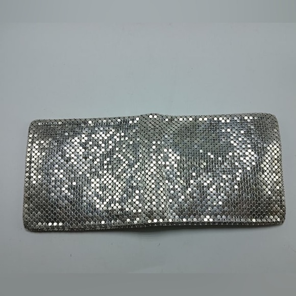 Vintage Whiting & Davis Silver Tone Mesh Wallet - Picture 2 of 4